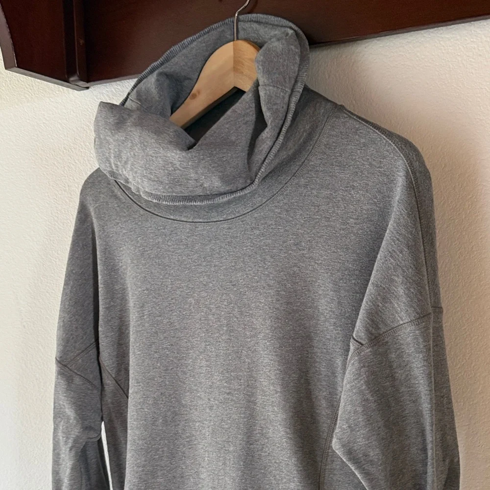 Lululemon Athletica Rest Day Cowl Neck Pullover Sweatshirt, Vintage Grey,Size 10 - Picture 7 of 13